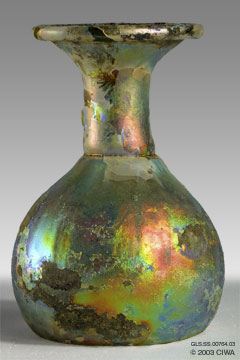 Iridescent sprinkler flask, Syria, 250-320 AD